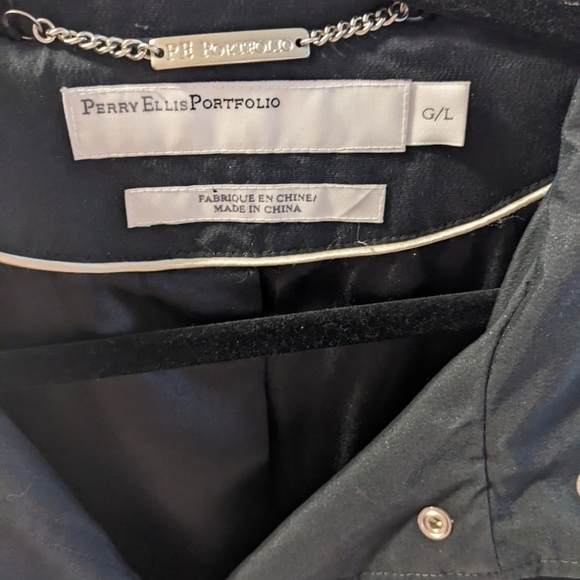 perry Ellis portfolio womens jacket in black size L. In great condition - Picture 6 of 7